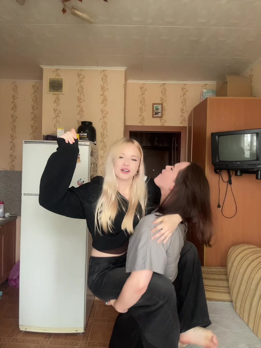 @Клюква🍇