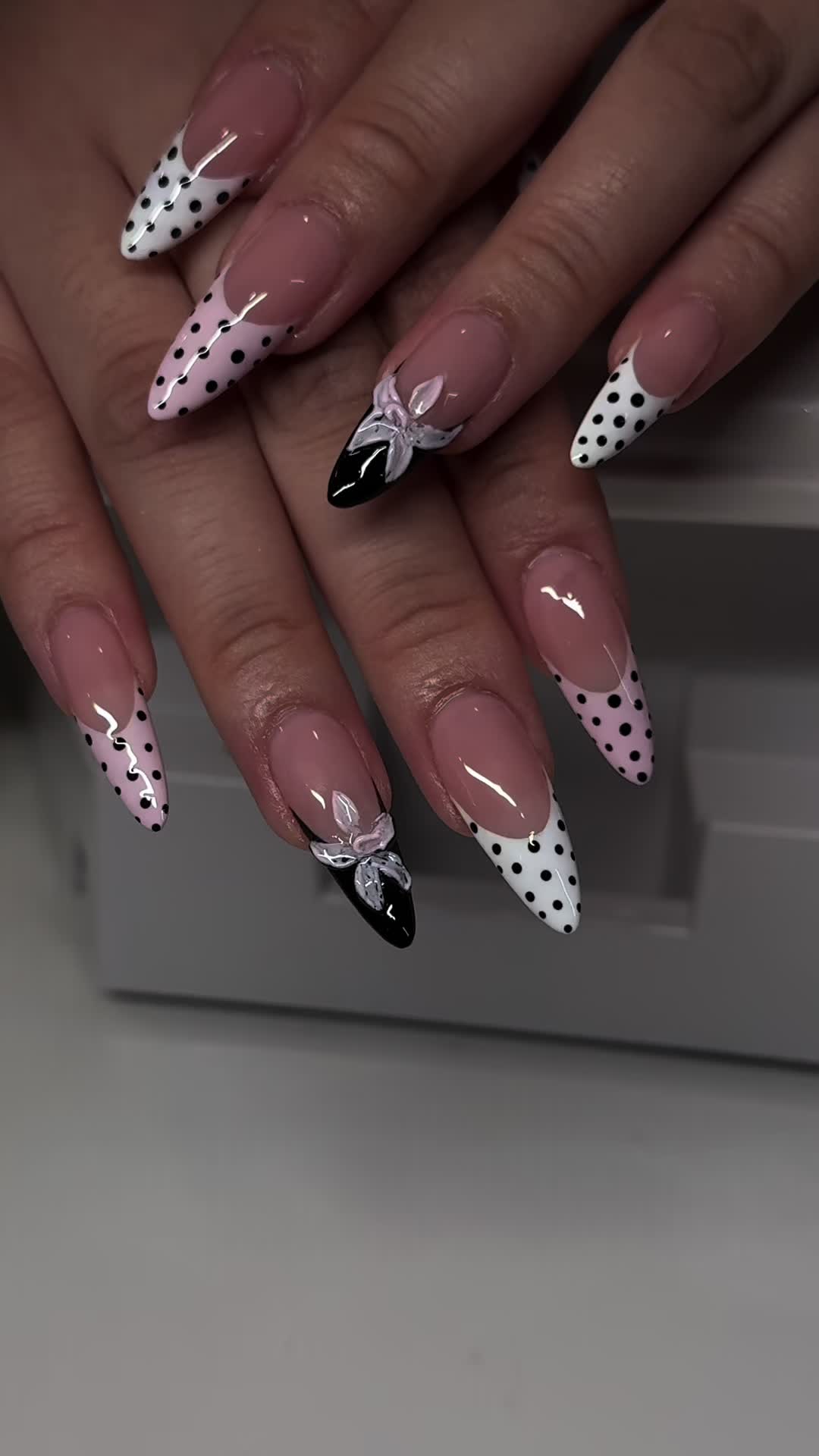@Amarissnails