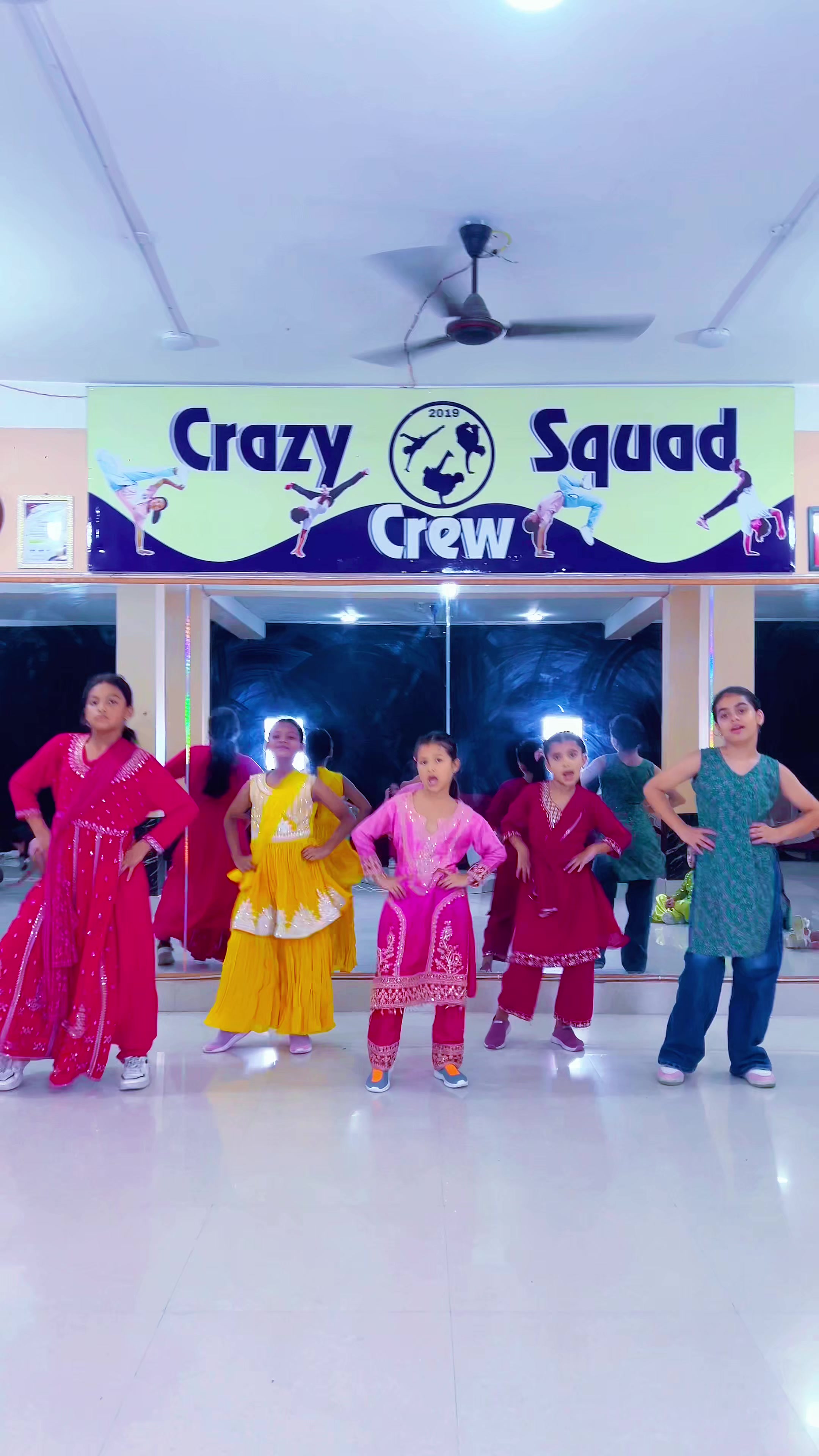 @Crazy Squad Crew