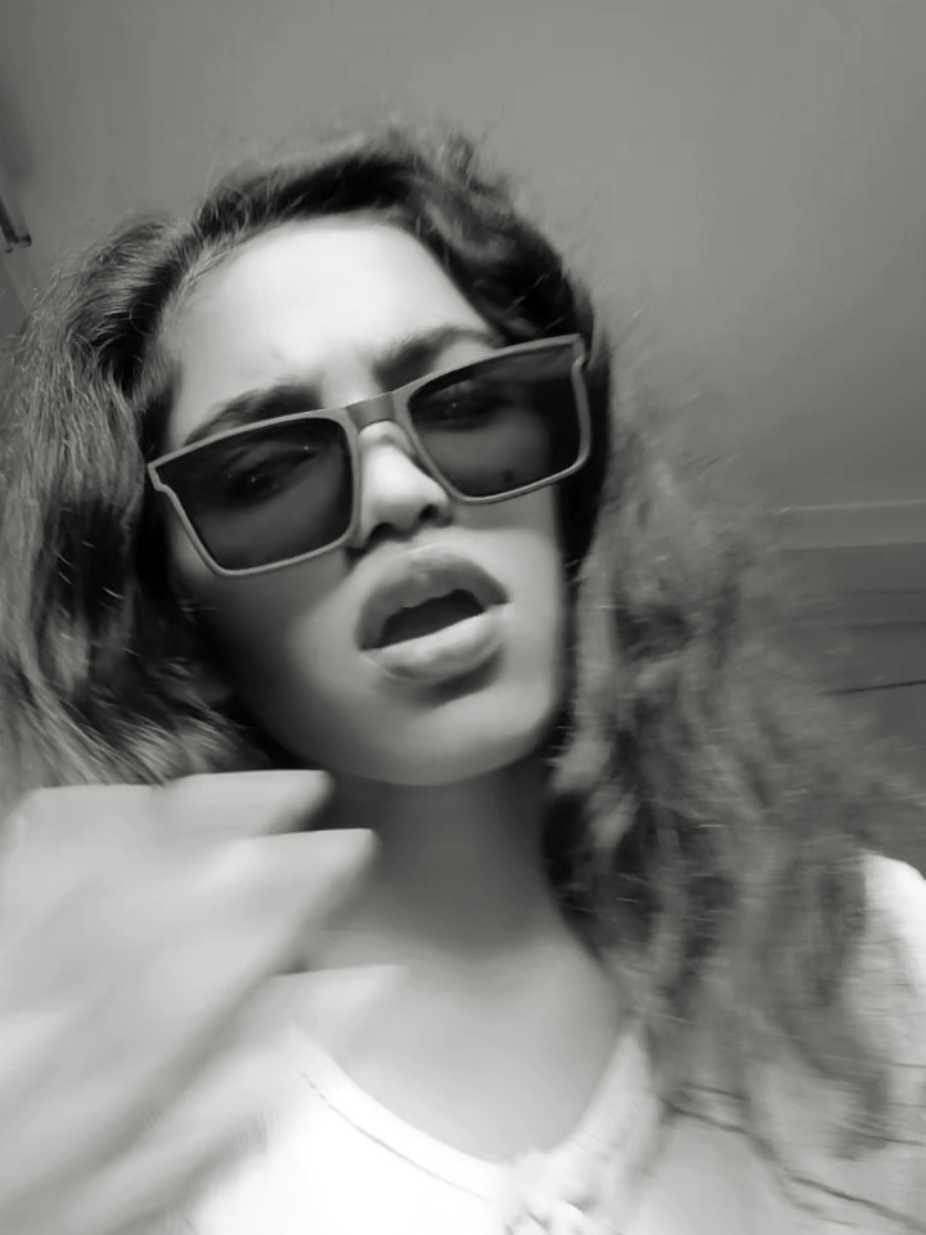 @Pooja 🖤