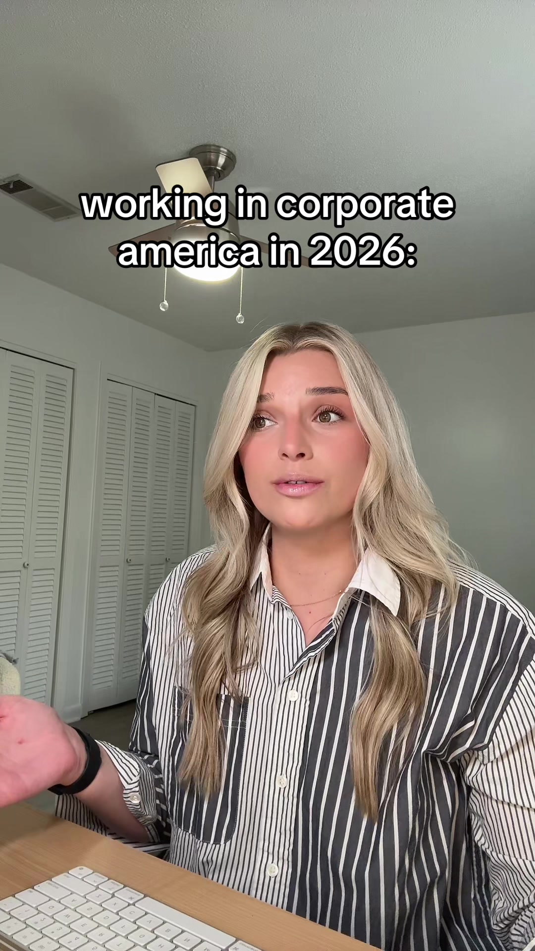 @Elly | Corporate Millennial