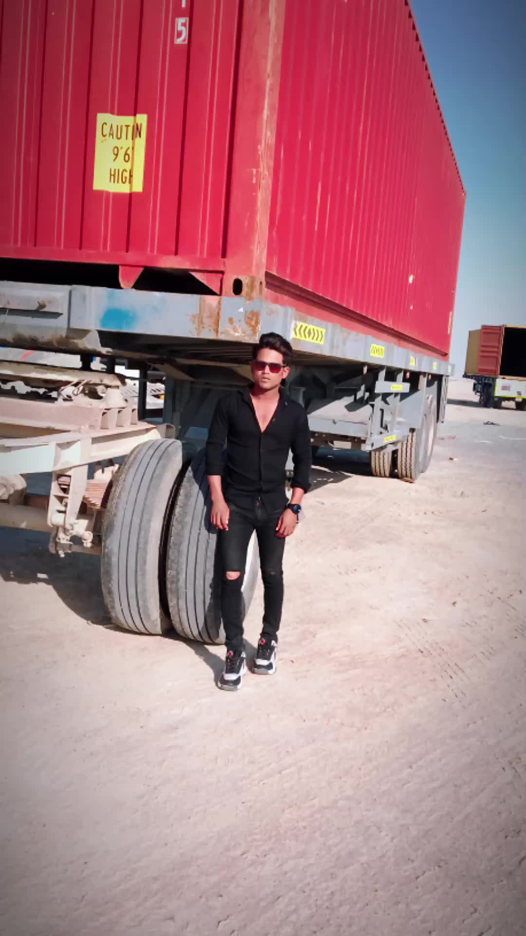 @Santosh Mehara 😚💐🇦🇪