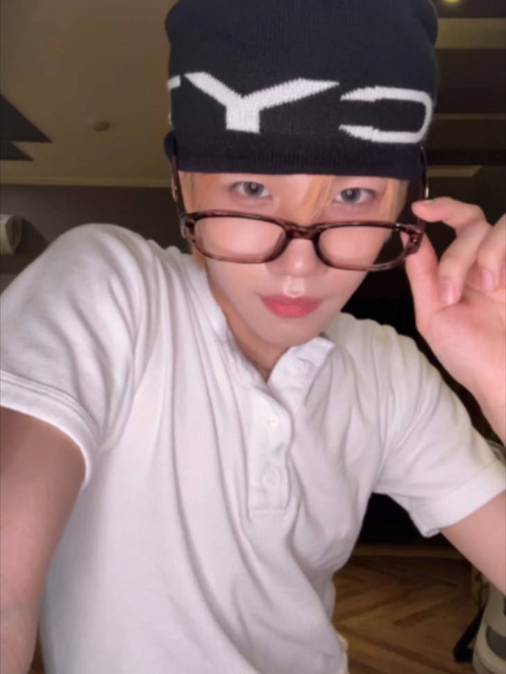 @CLOSE YOUR EYES