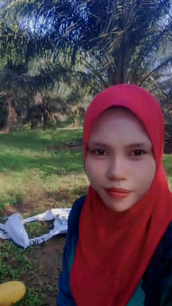 @SiTi AzIrAh🦋