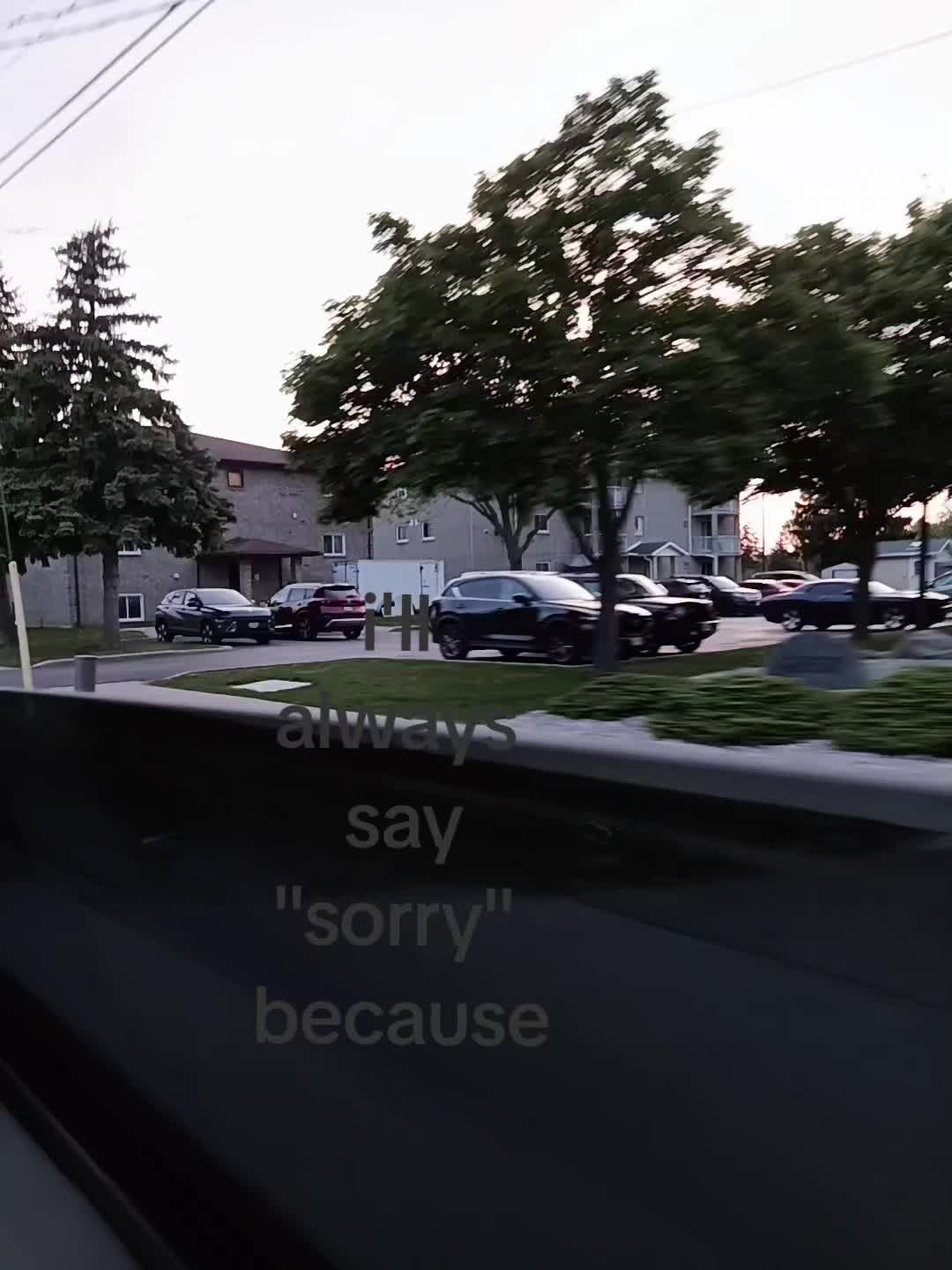 @⃟