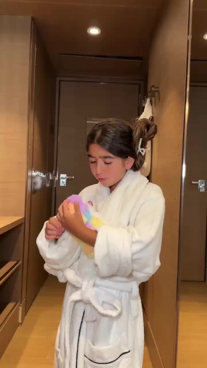 @adanyaofficial