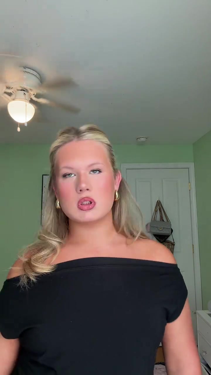 @Isabella