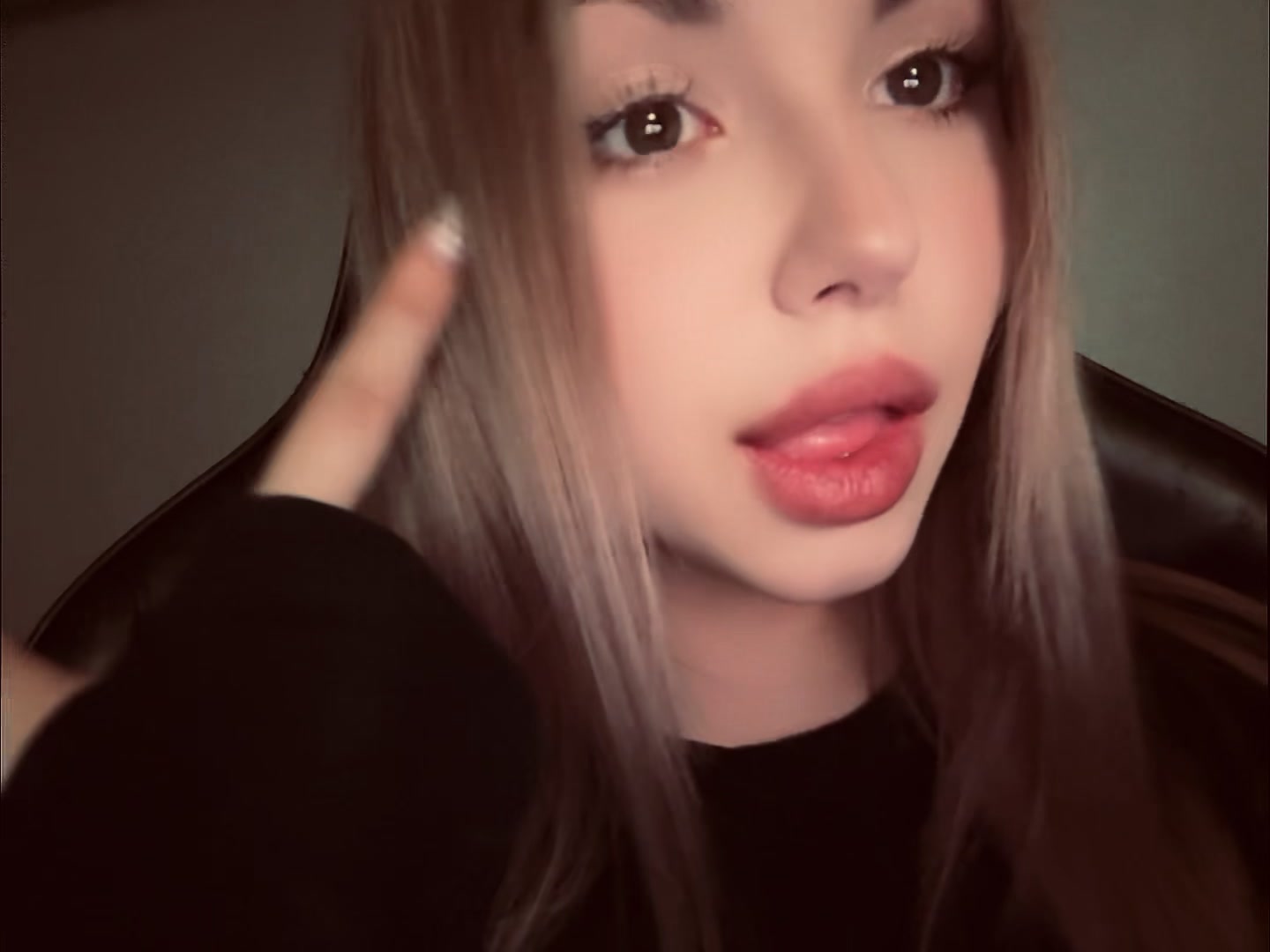 @_unearthly_yy