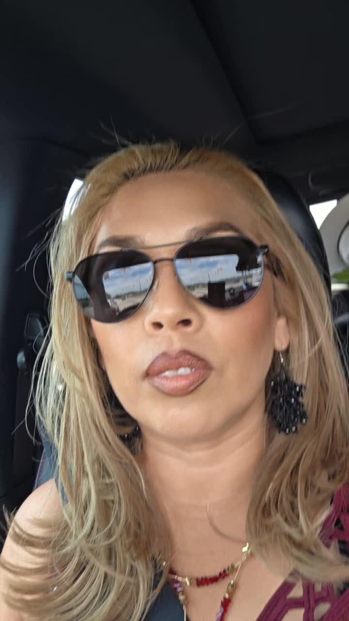 @bella Teran