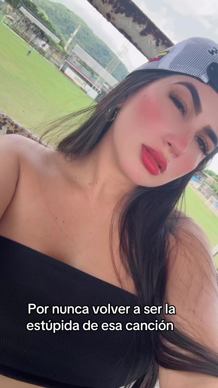 @Chely🧊🍒