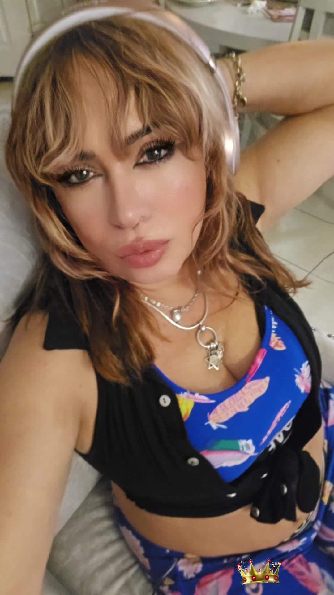 @Queen