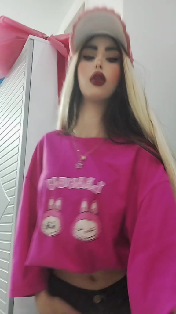 @niyoshafadavi