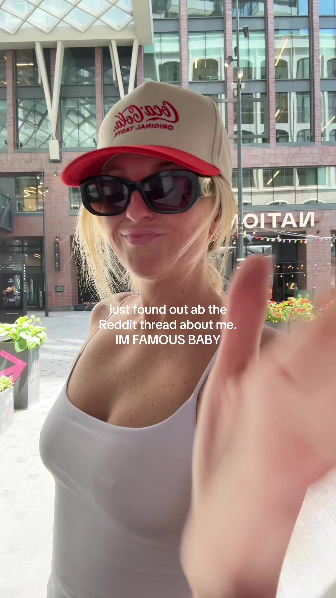 @dumbblondediary