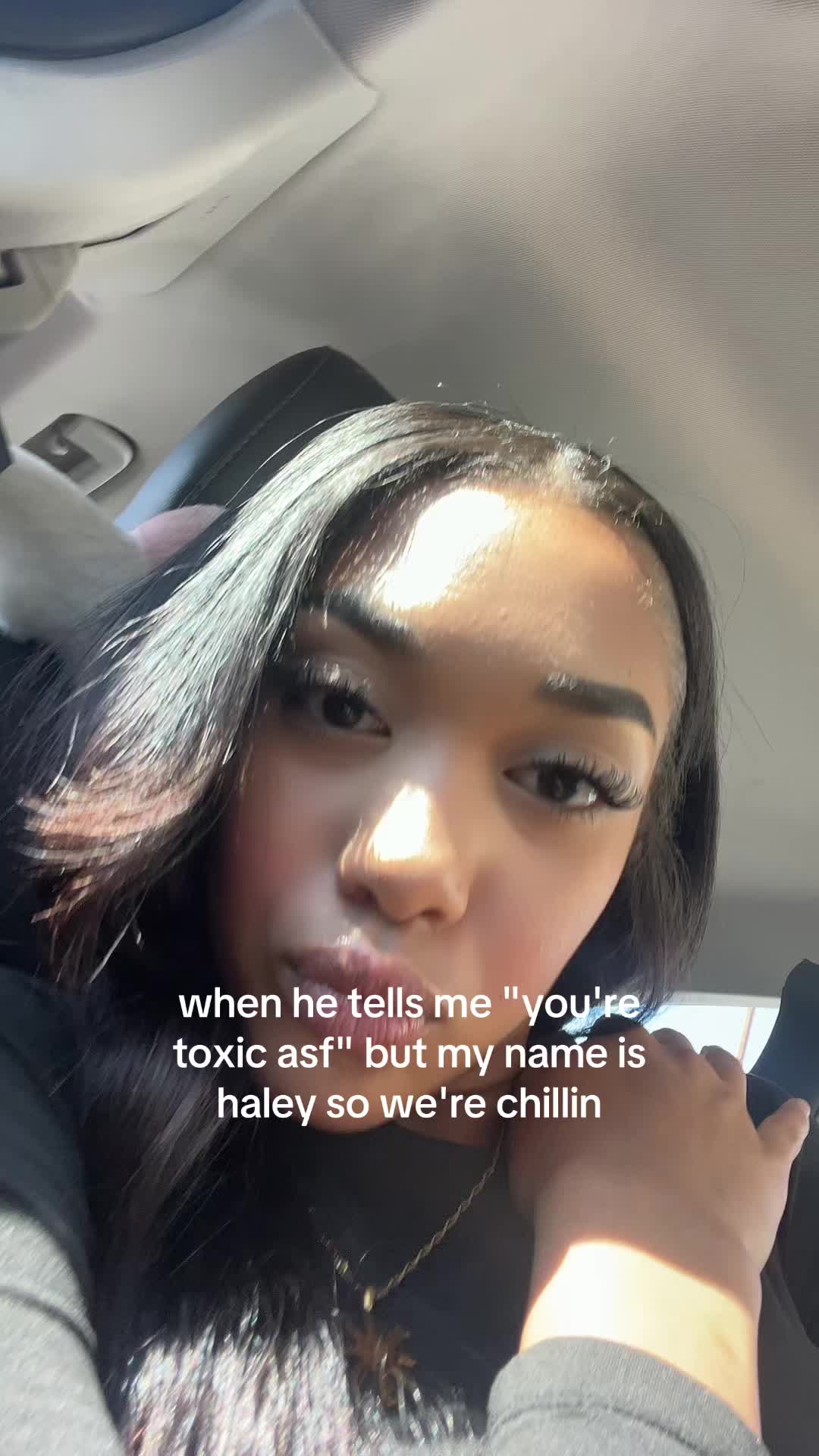 @haleyᥫ᭡.
