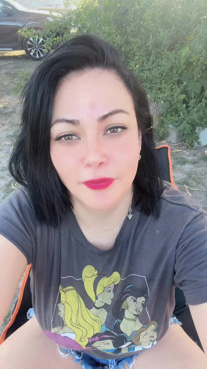 @Vane González