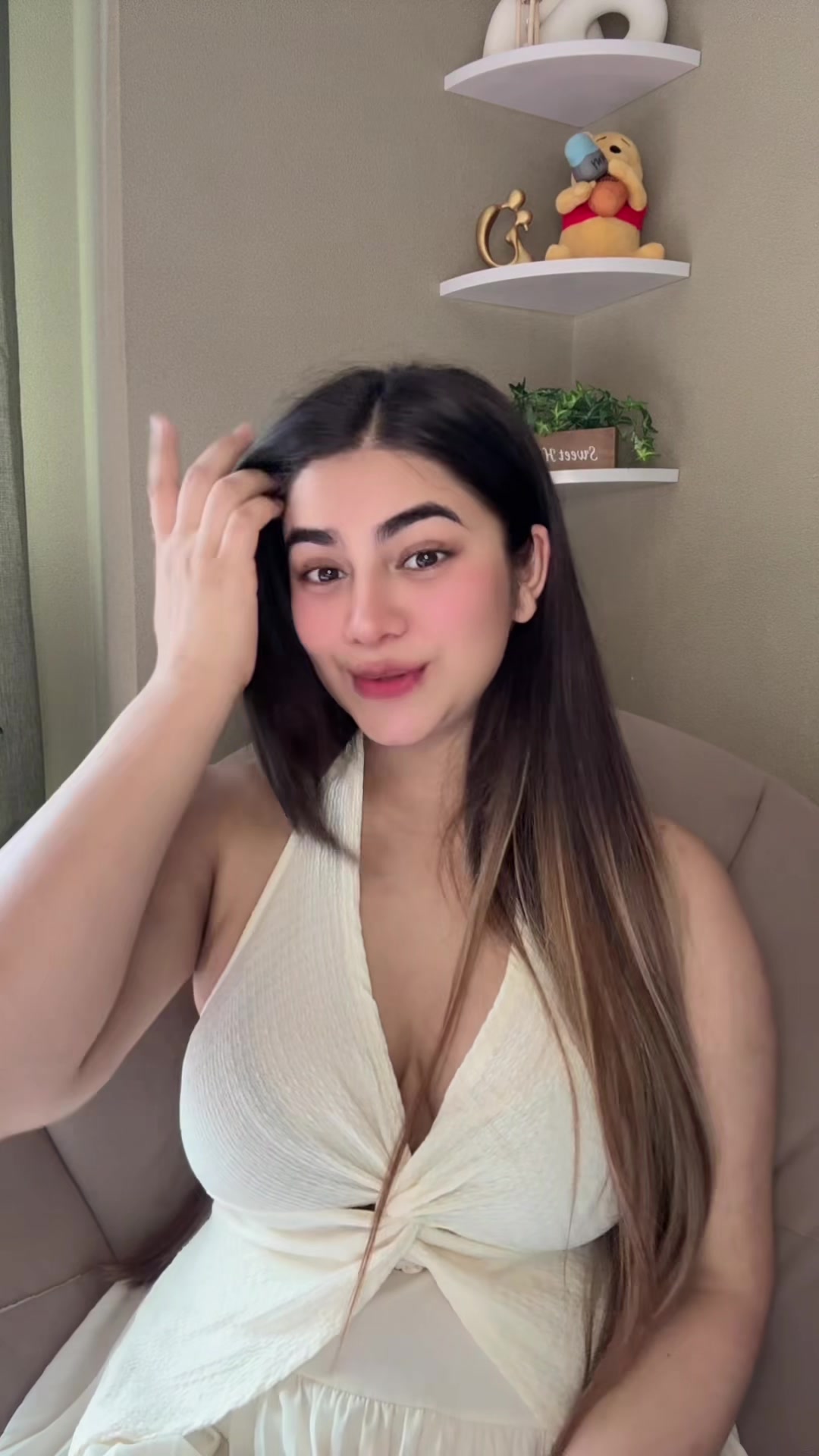 @theluxmegiri11