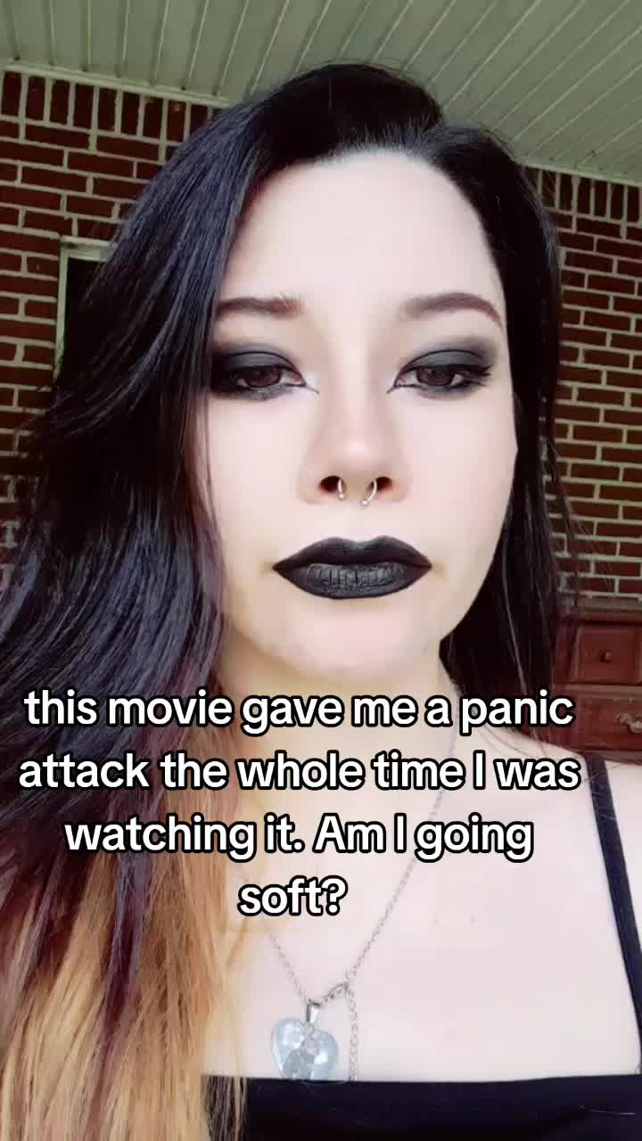 @freaks,love,and death🧛♀️❤️💀