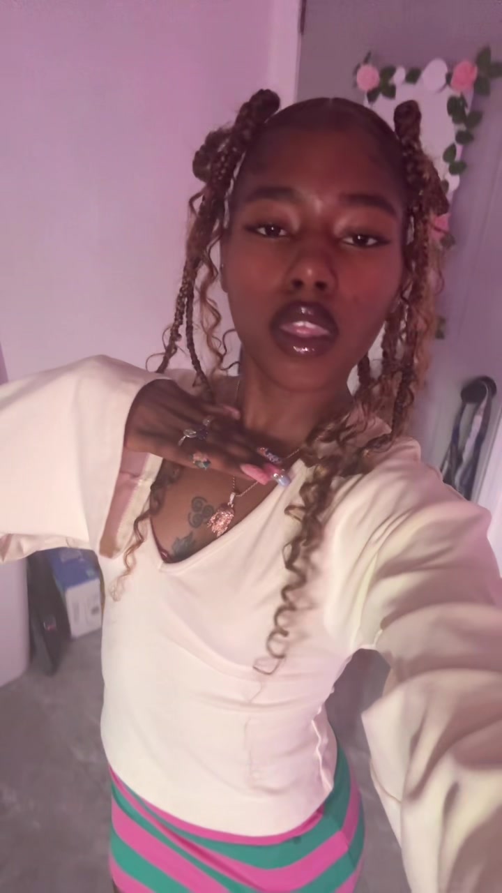 @d