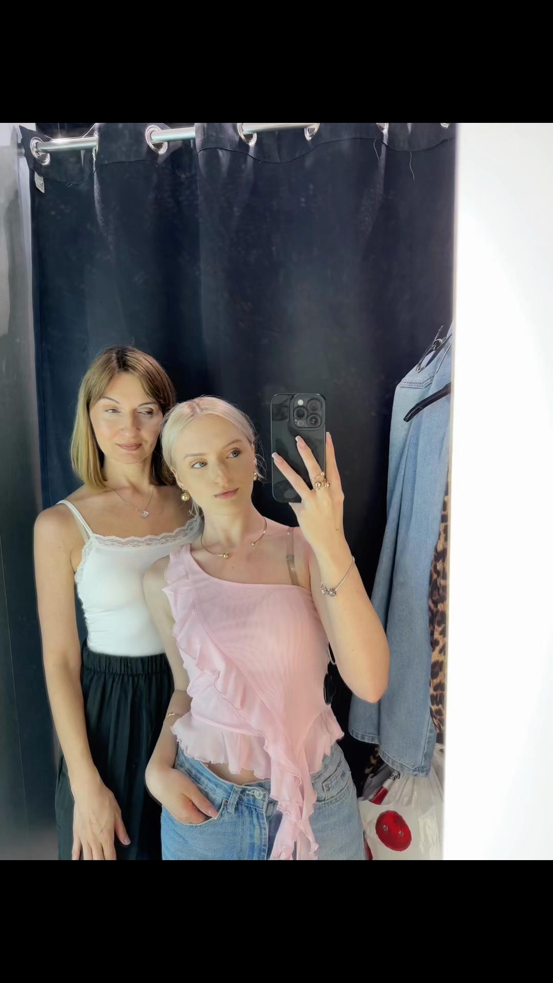 @𝐋𝐞𝐫𝐚💘