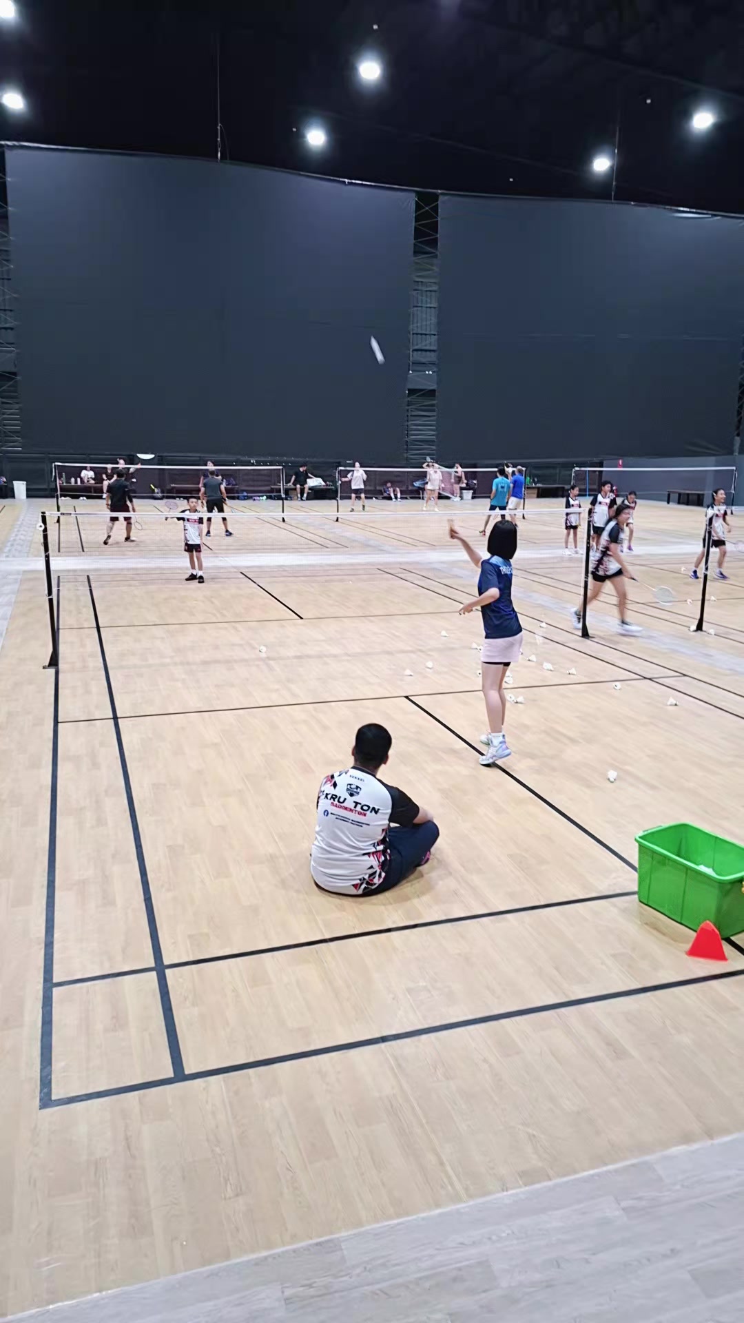 @KrutonBadminton