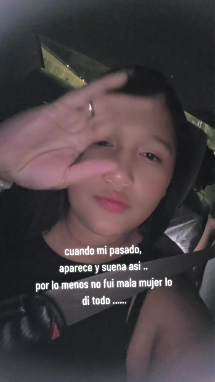 @𝐥𝐚 𝐧𝐢&ntilde;𝐚 𝐝𝐞 𝐩𝐚𝐩𝐚 👑