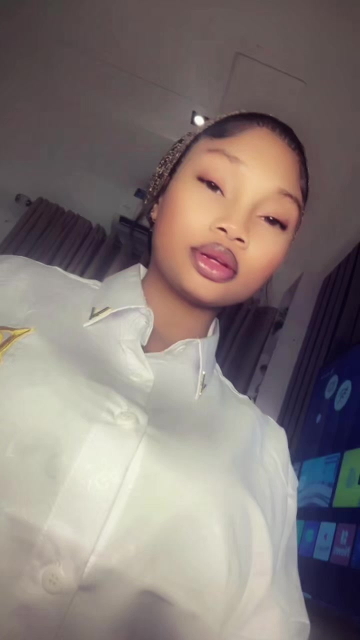 @𝐅𝐞𝐫𝐚𝐧𝐦𝐢🥀🤎