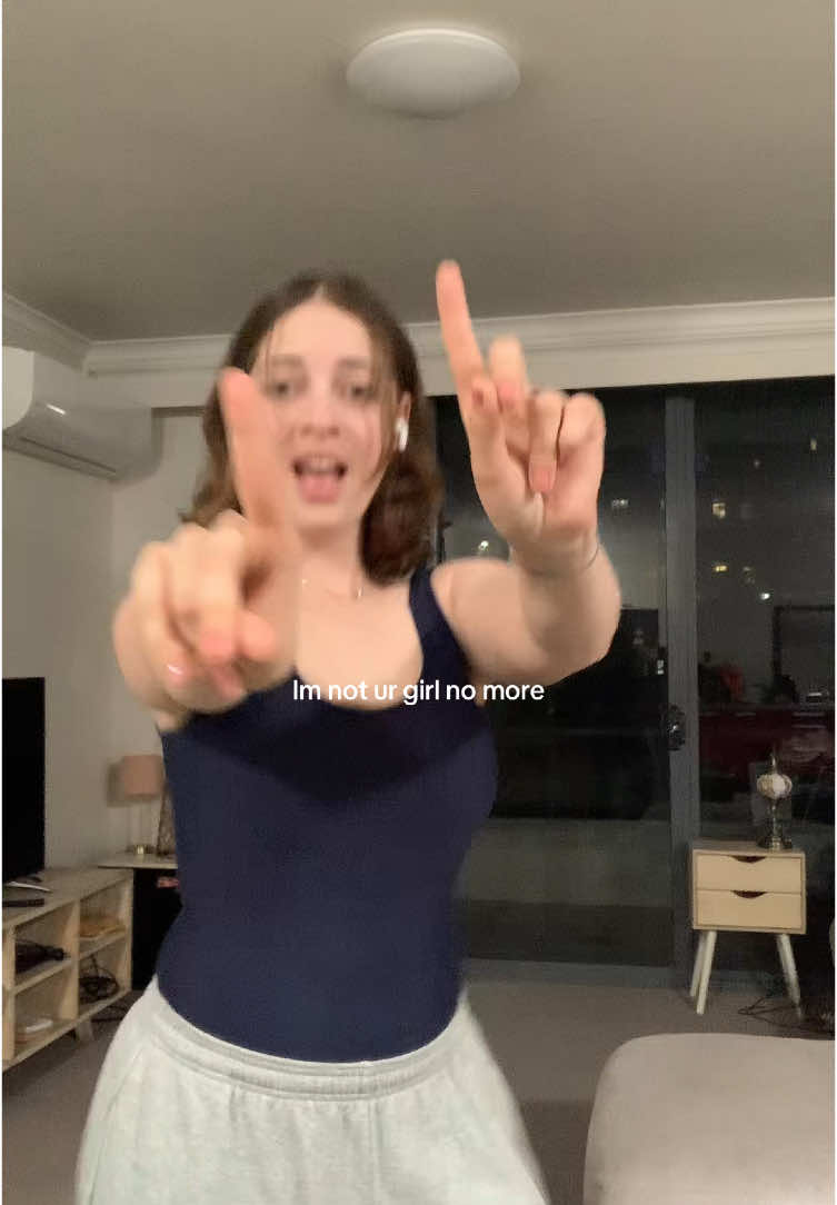 @annahereandthere