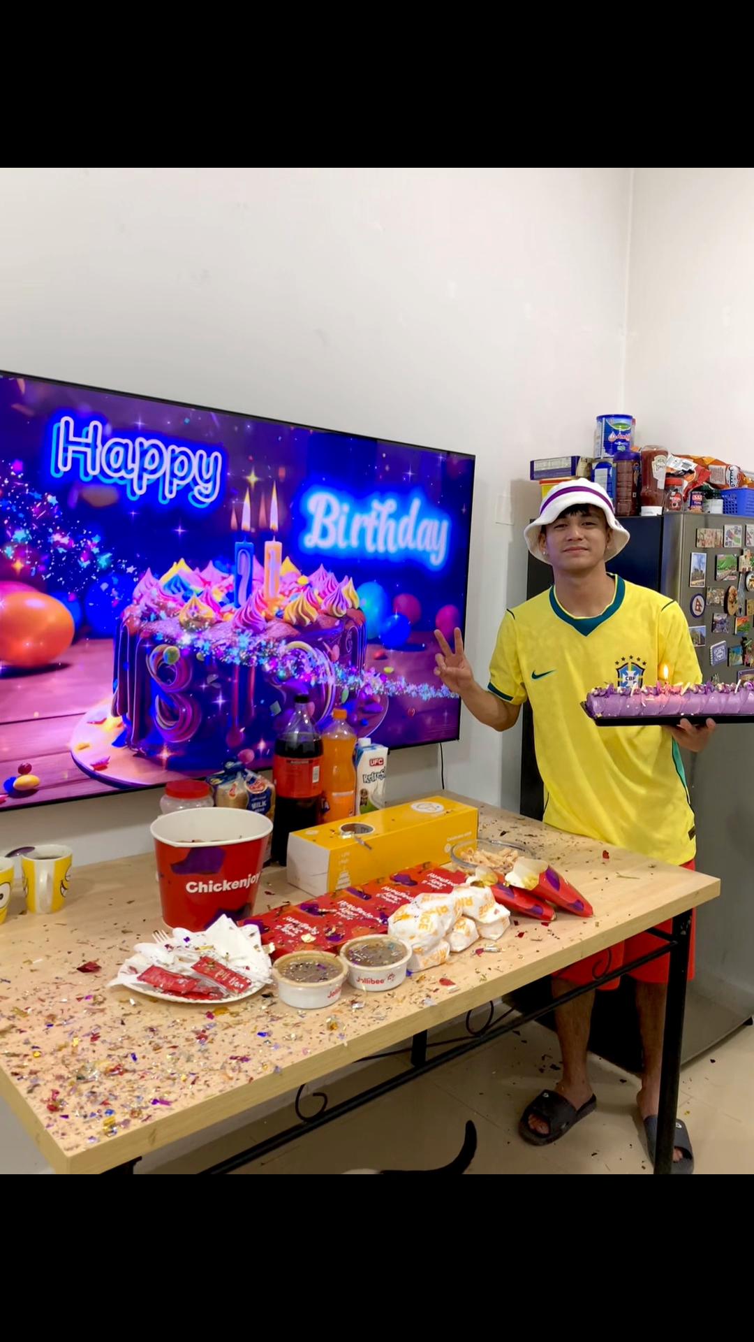 @kuya_eggs🇶🇦
