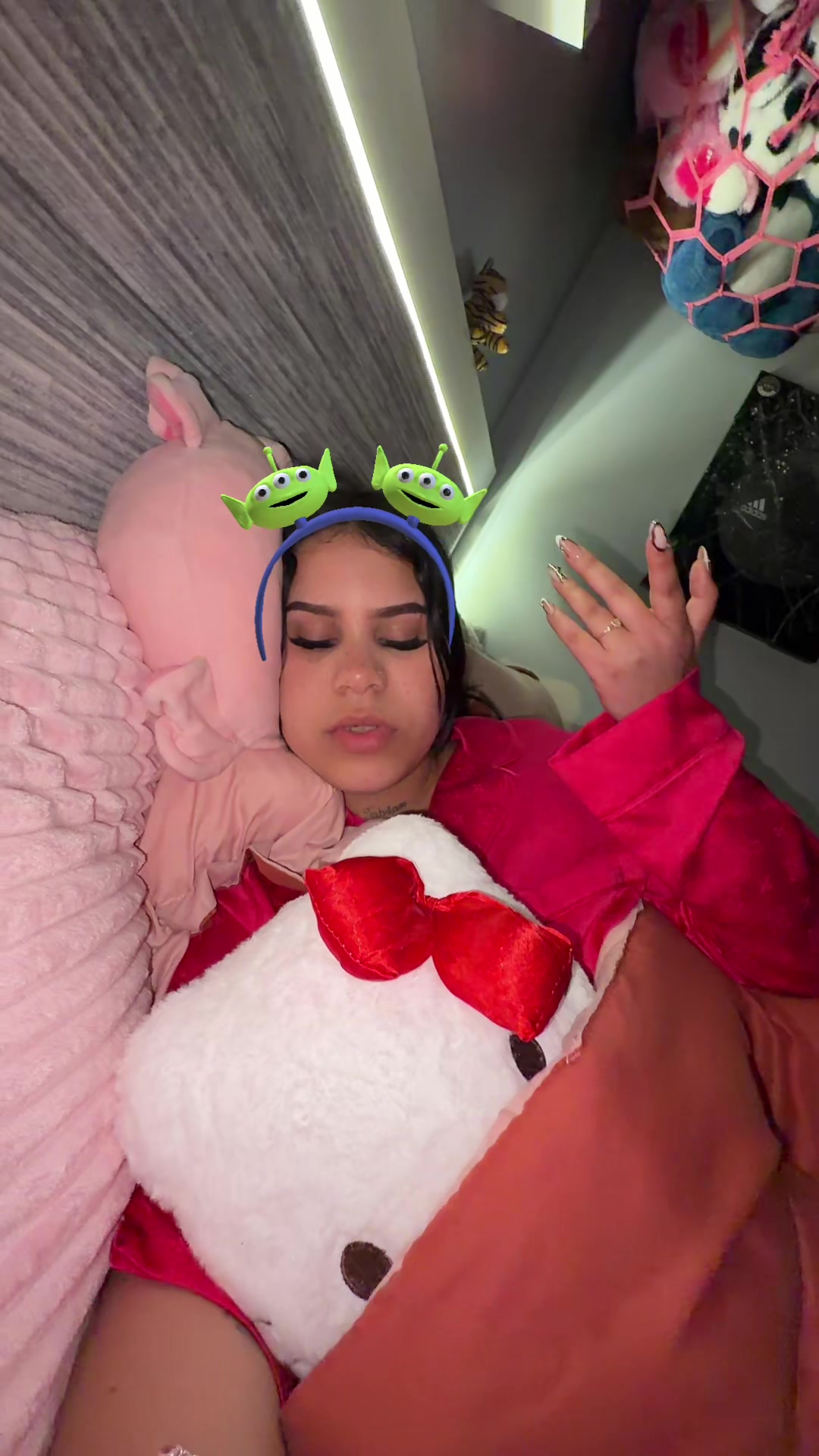 @️