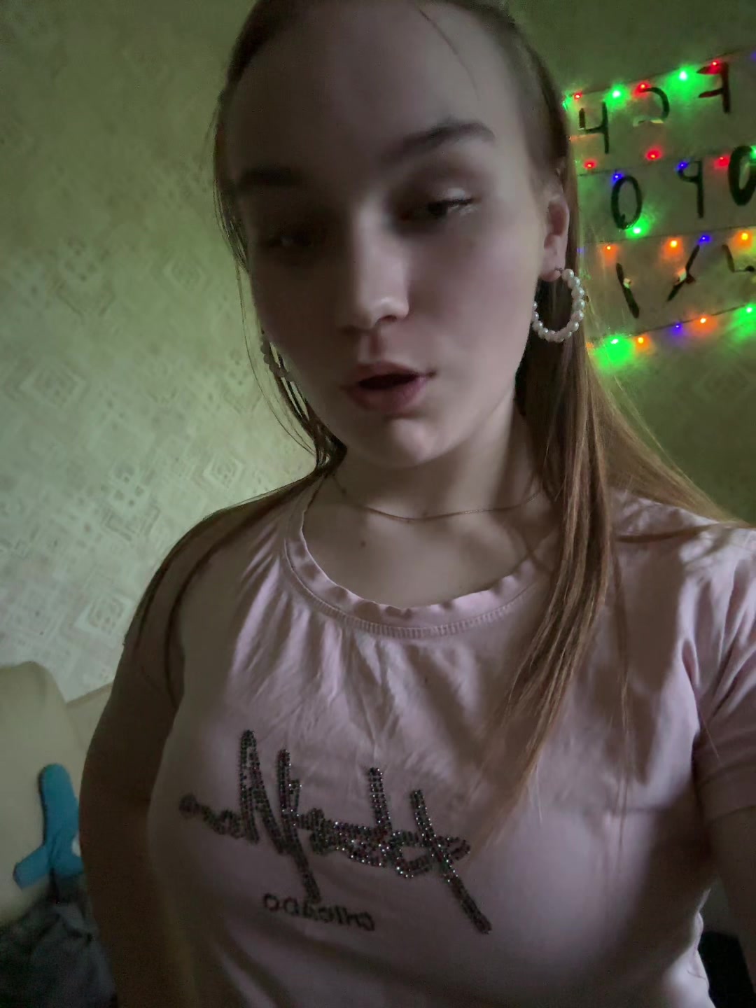 @vyvi