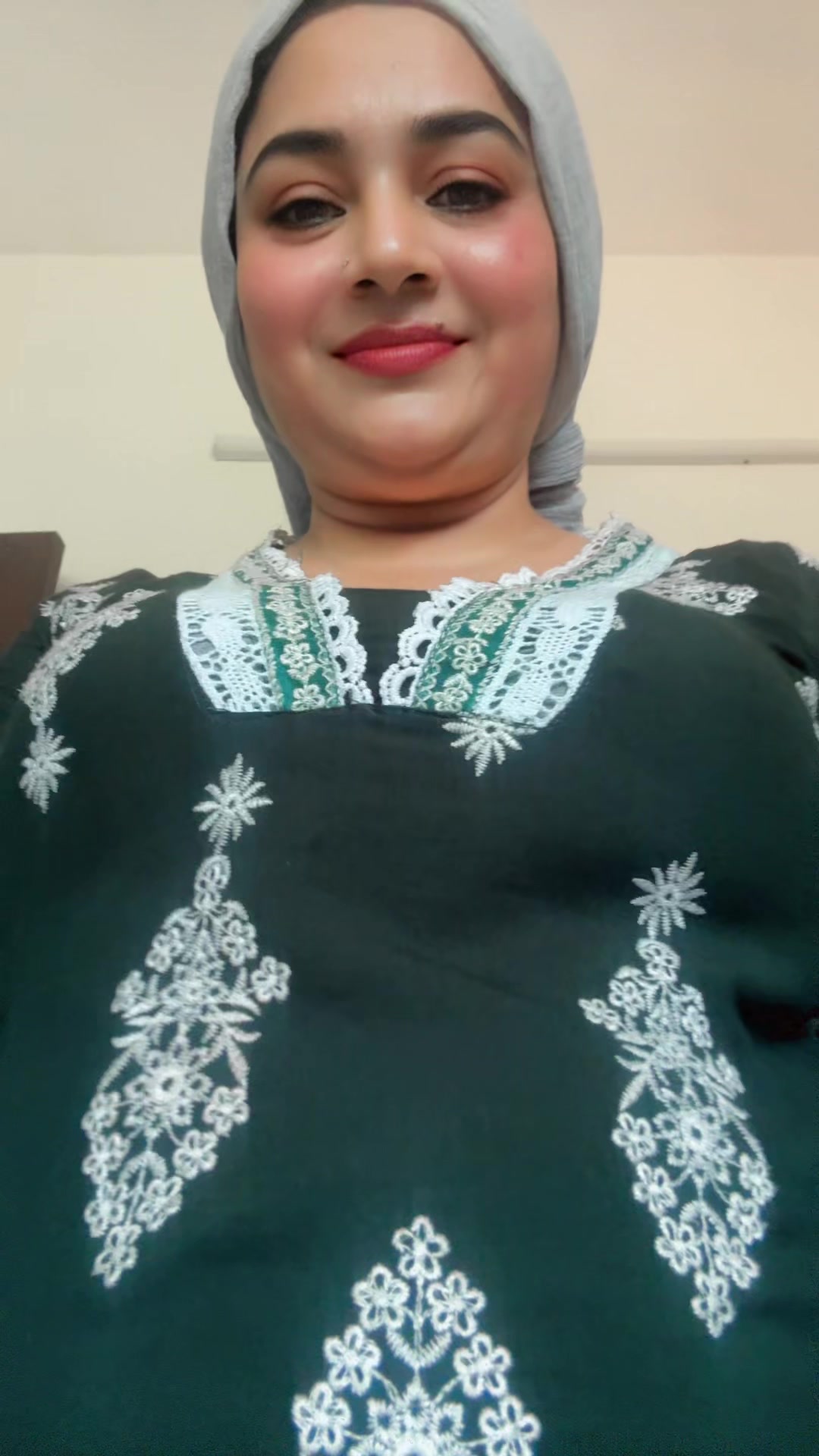 @പോന്നു മിന്നു