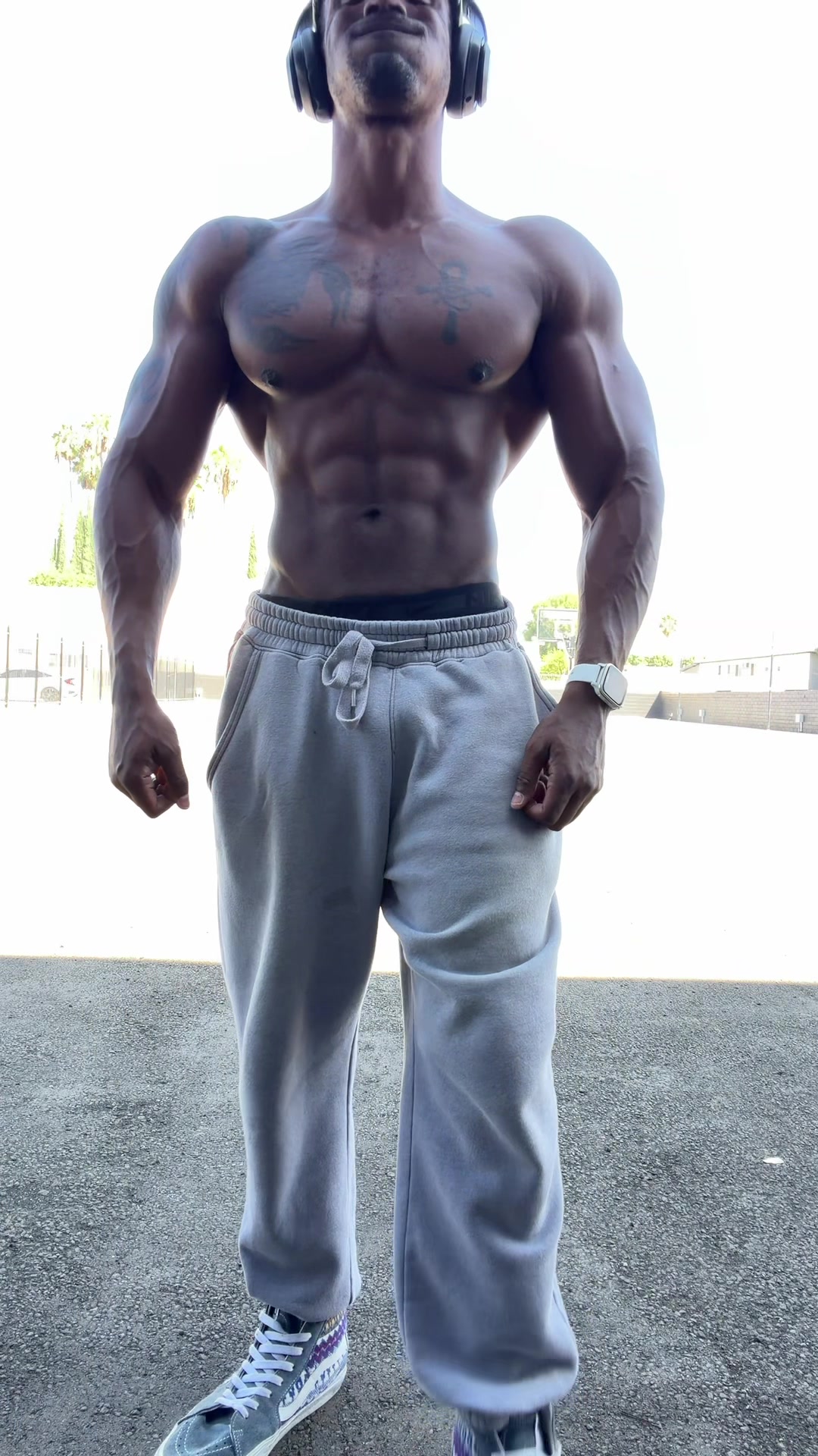 @LJ_Aesth3tic
