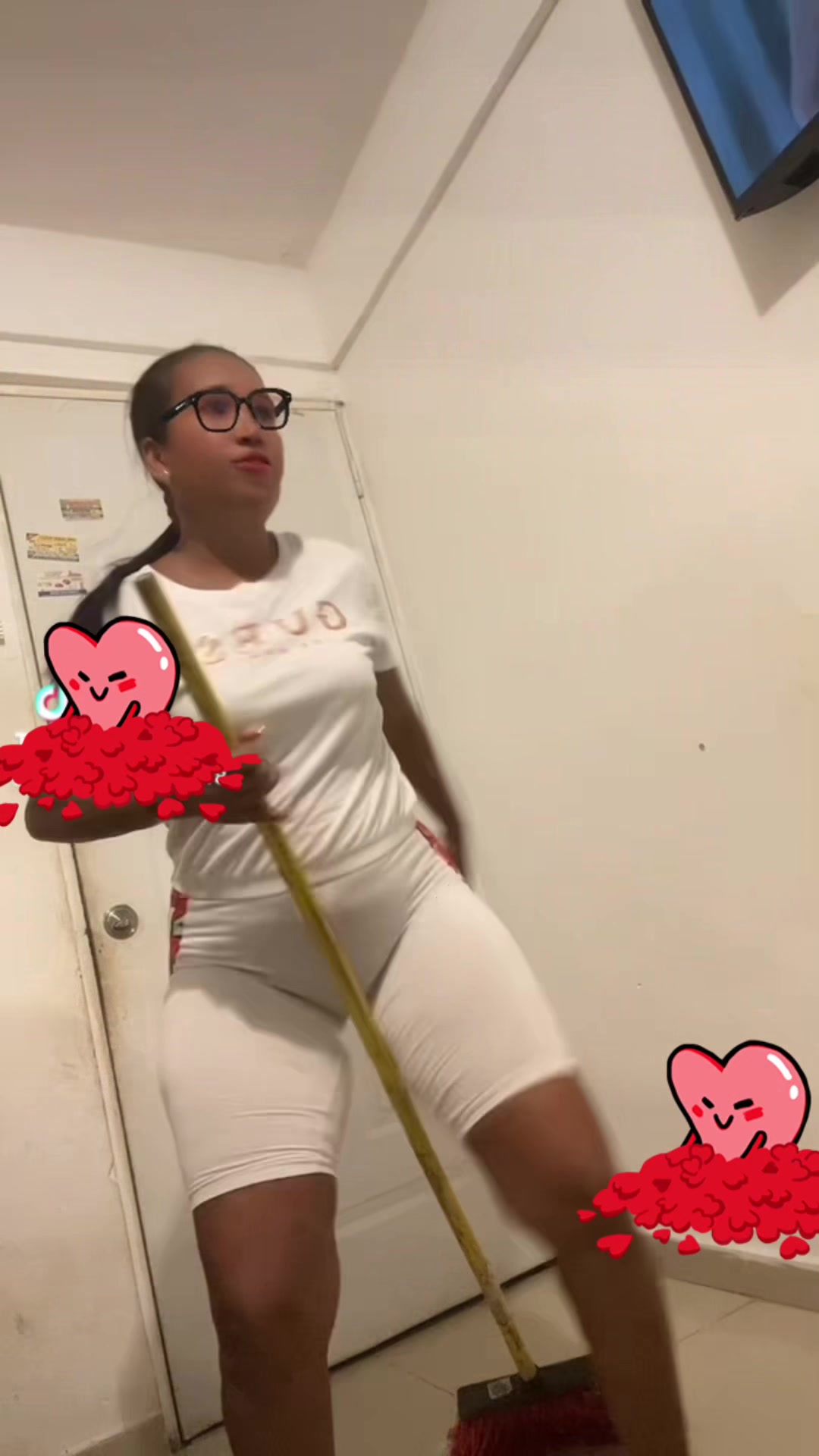 @Rafelina23