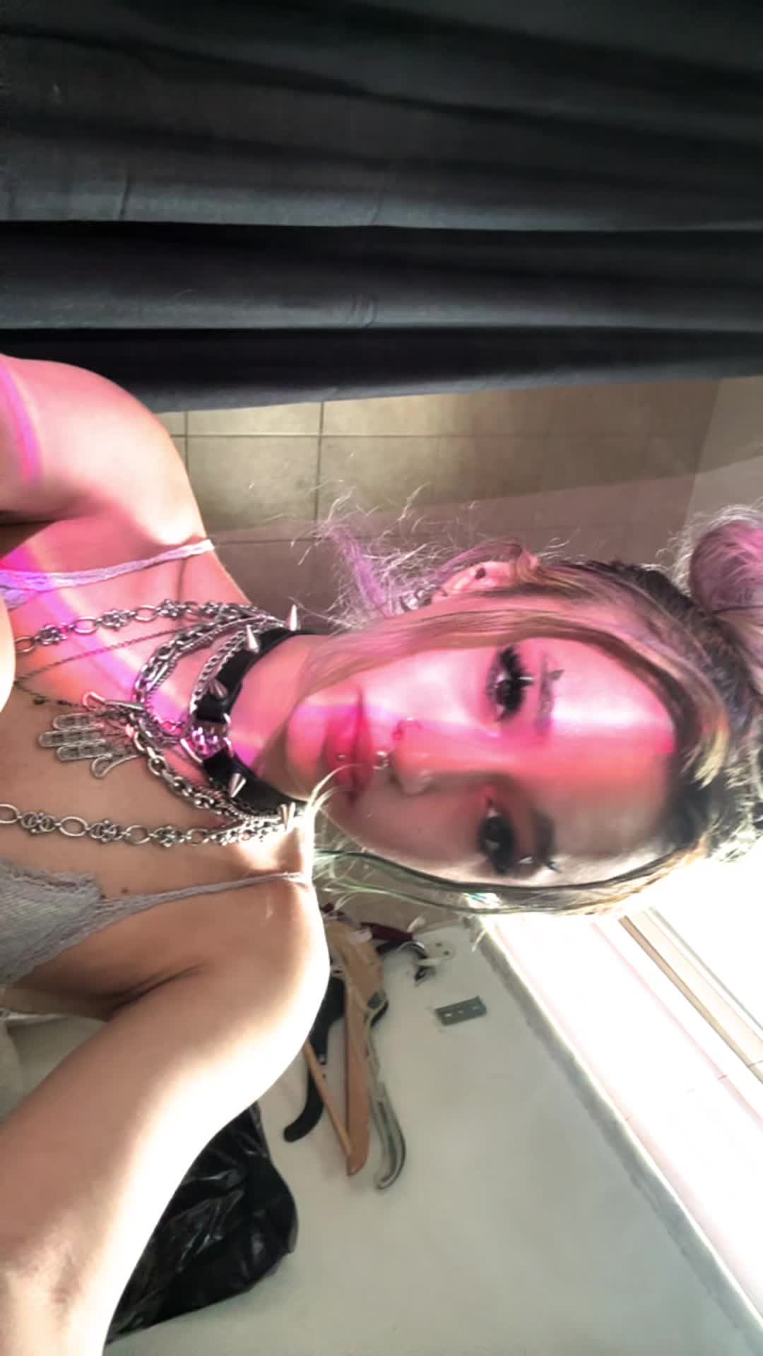 @c4ndycoatedcorpse