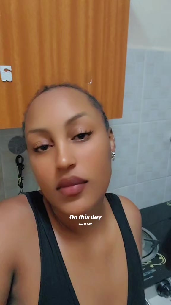 @yasmi.ncoolgal