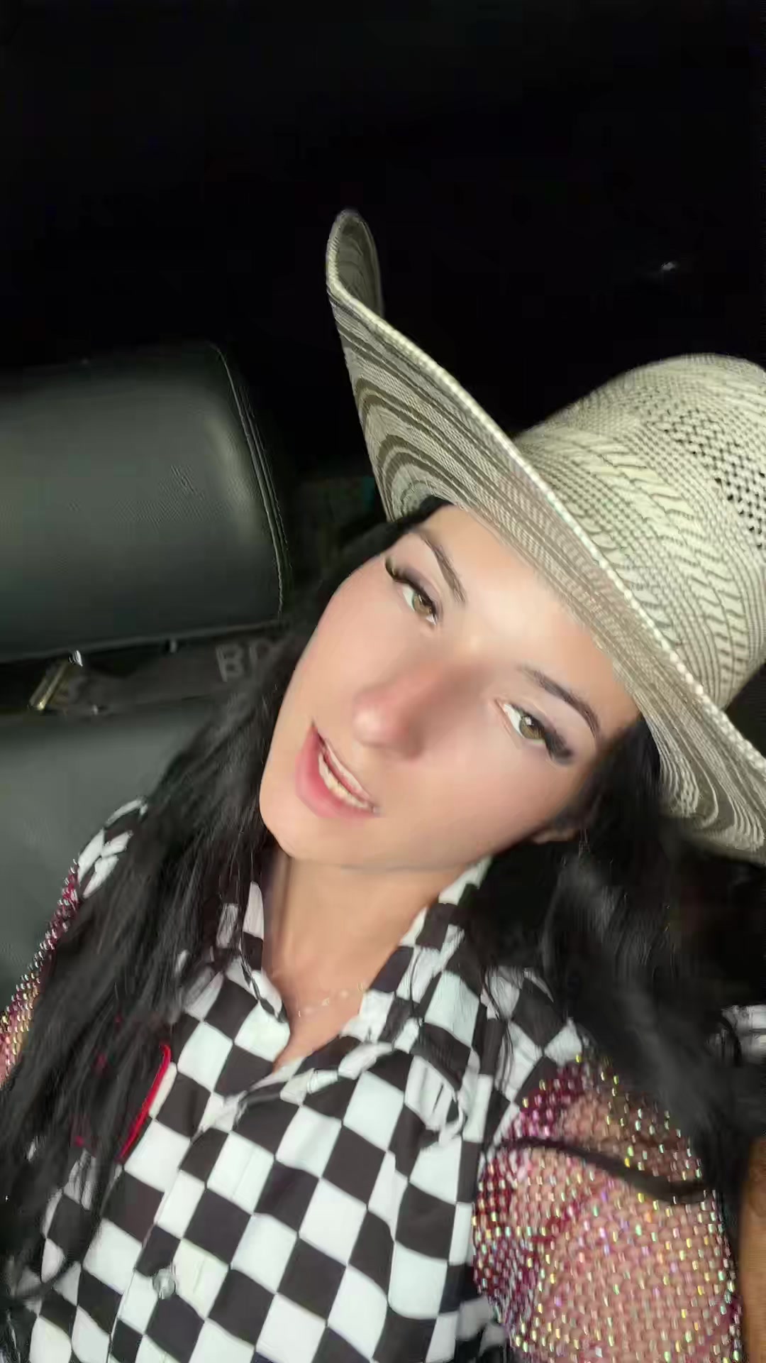 @justine_wolf