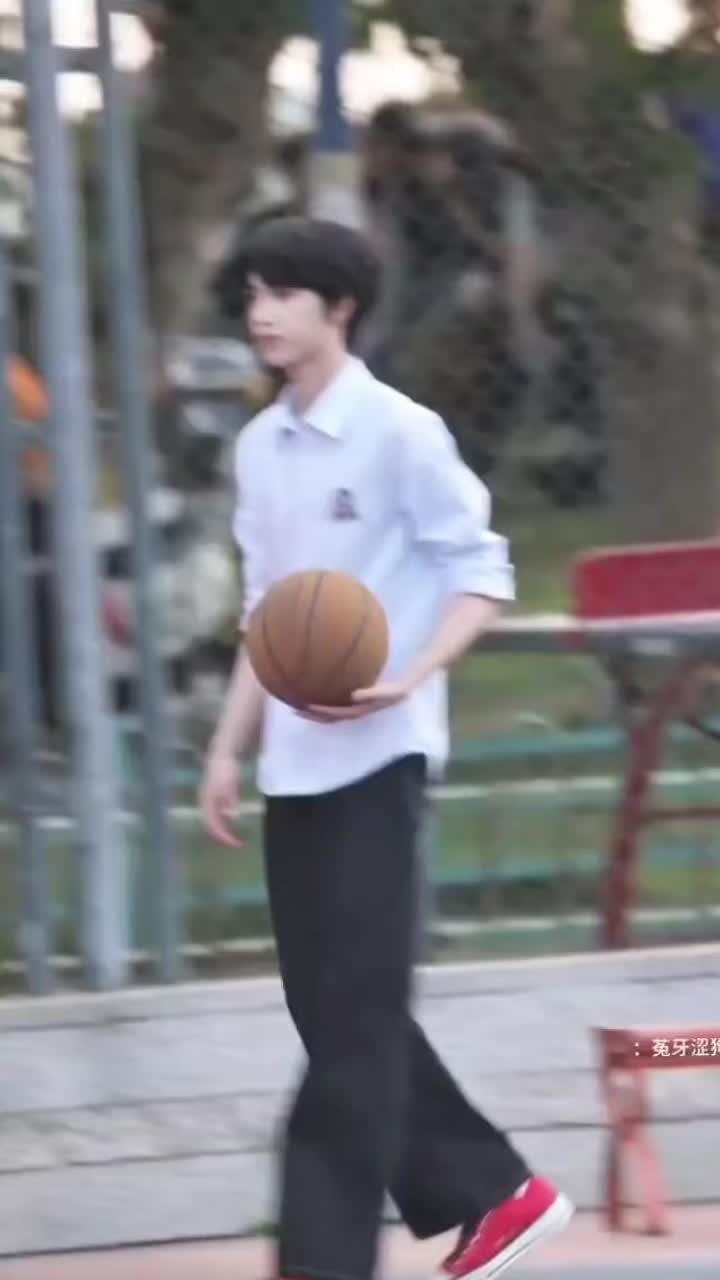 @中国 |•Wenn ᥫ᭡