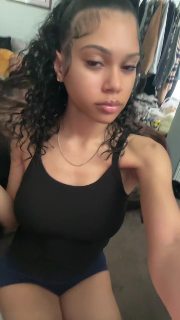 @layla…