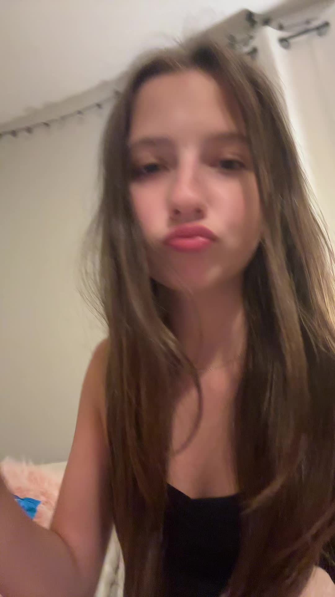 @??