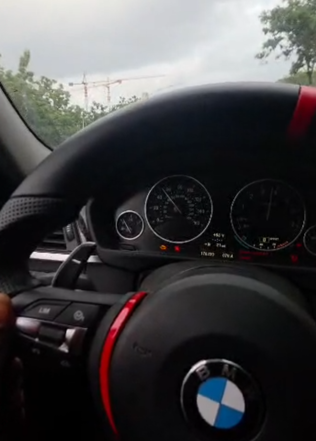 @Automobil_poacher