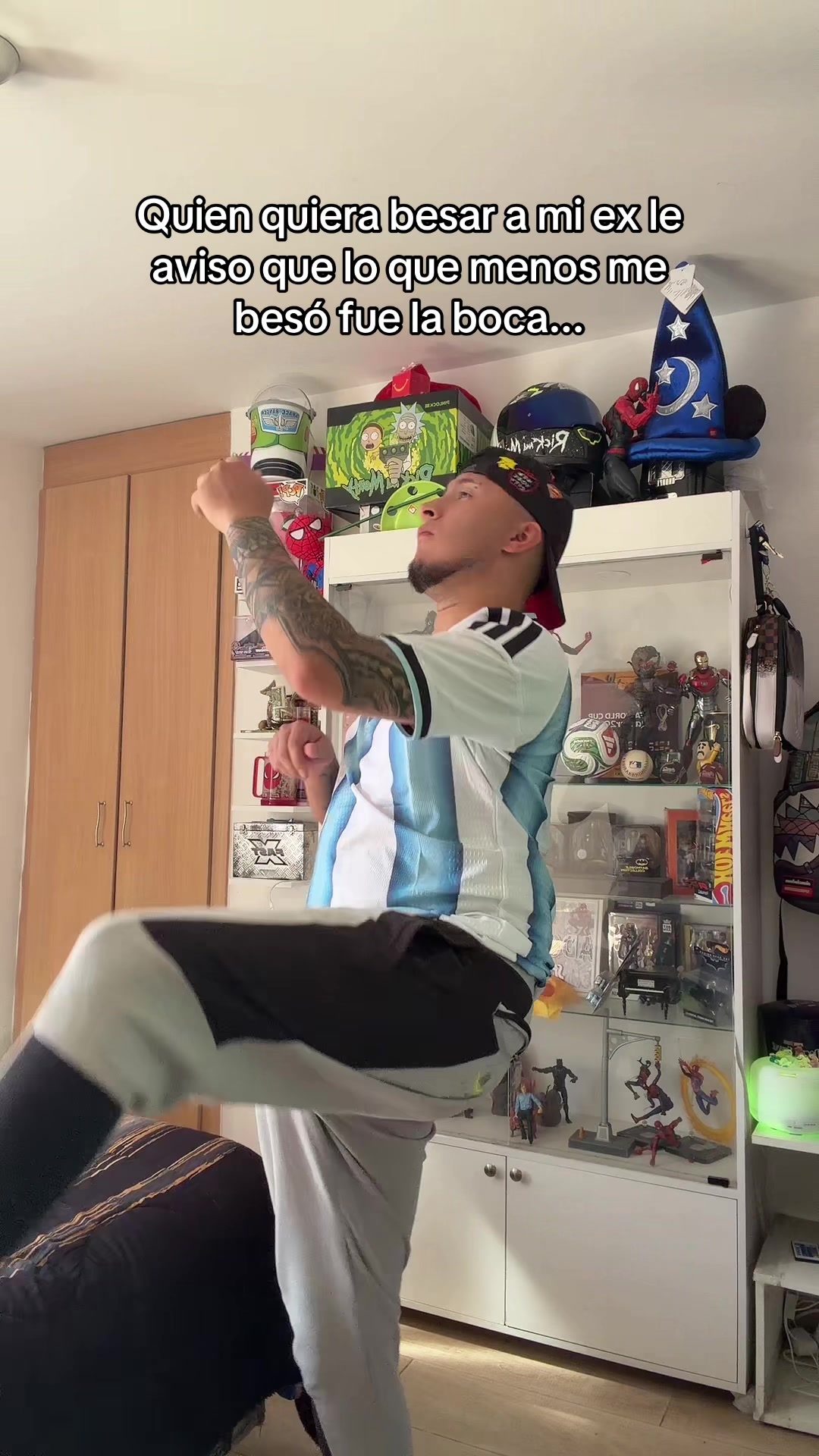 @adonhys