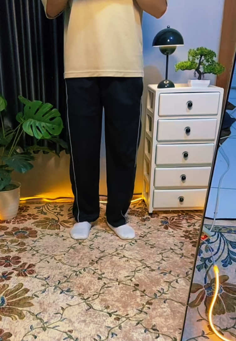 @OutfitCorner