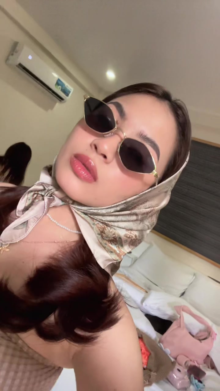 @Charleeeenee
