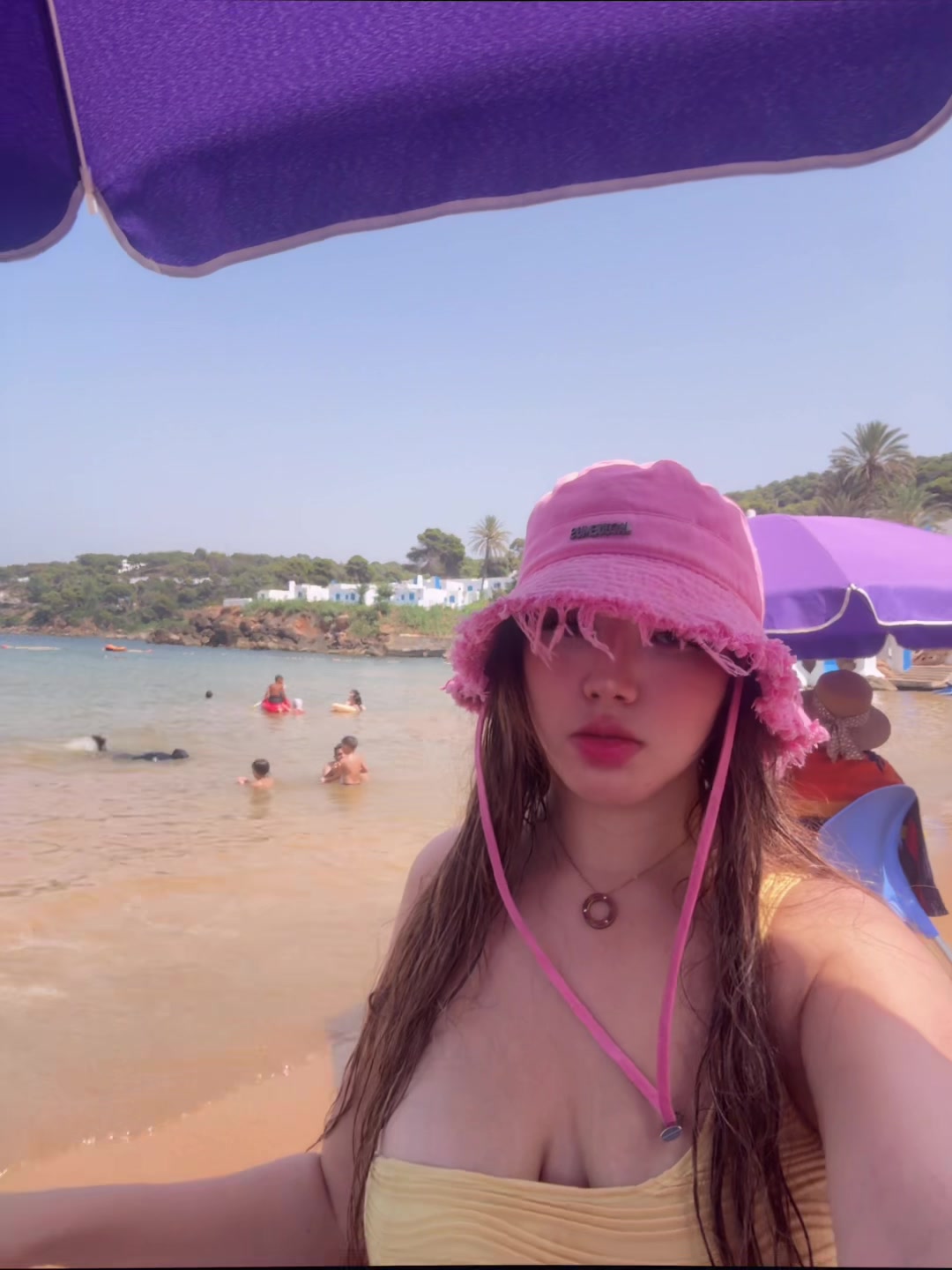 @Poca_