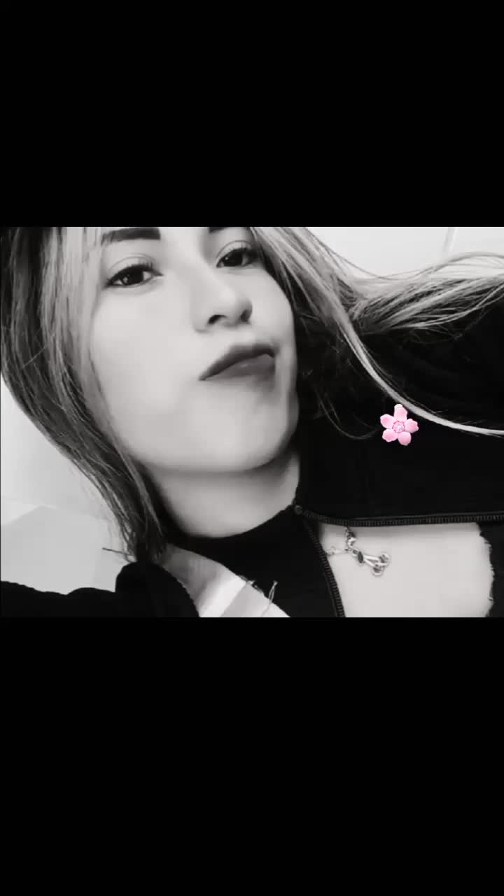 @flakitha🦋