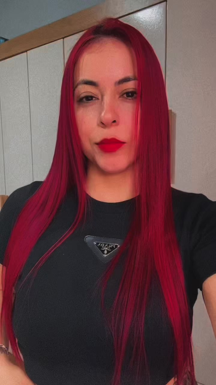 @jhenii_freitas