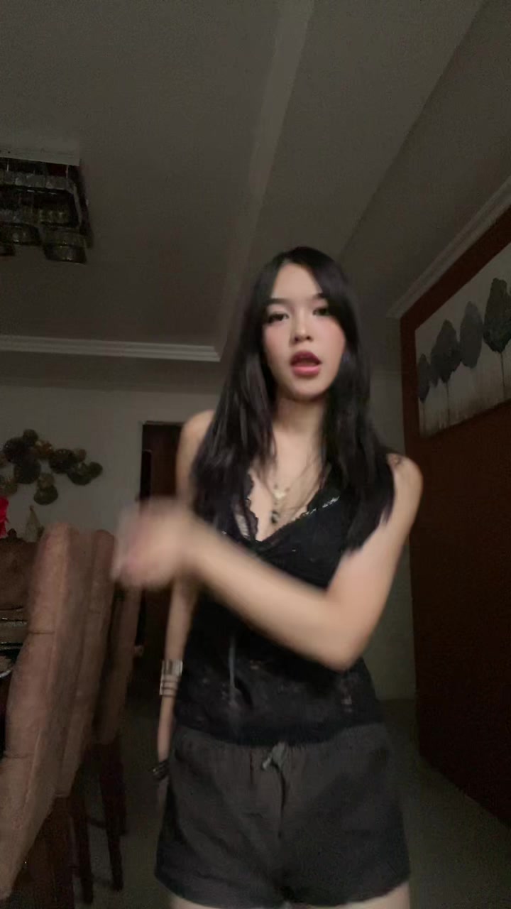 @Petrea Alexa🦇