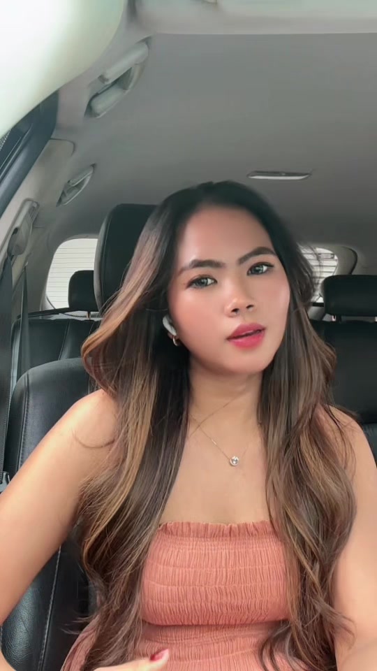 @yuni_karthika