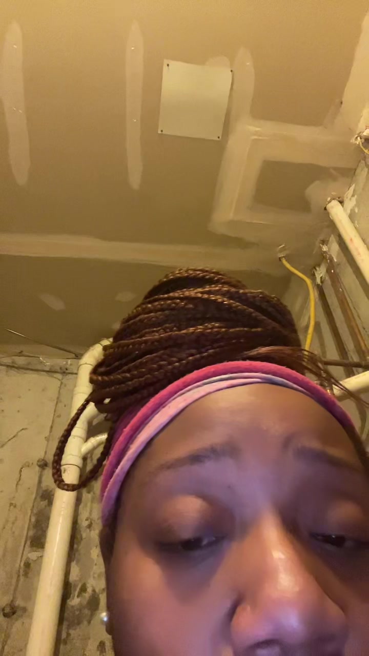 @Dee_nuggss
