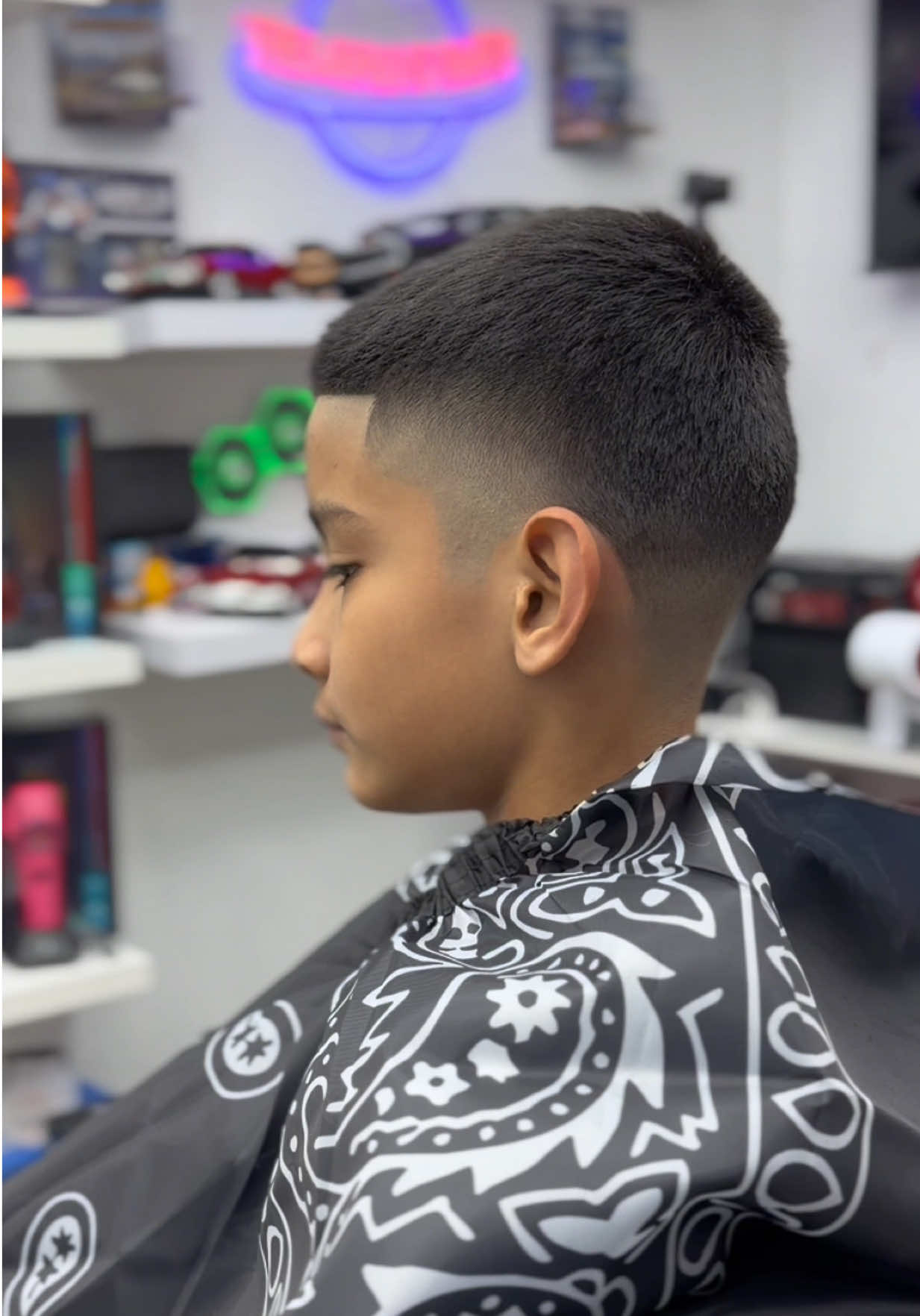 @Jisai Barber